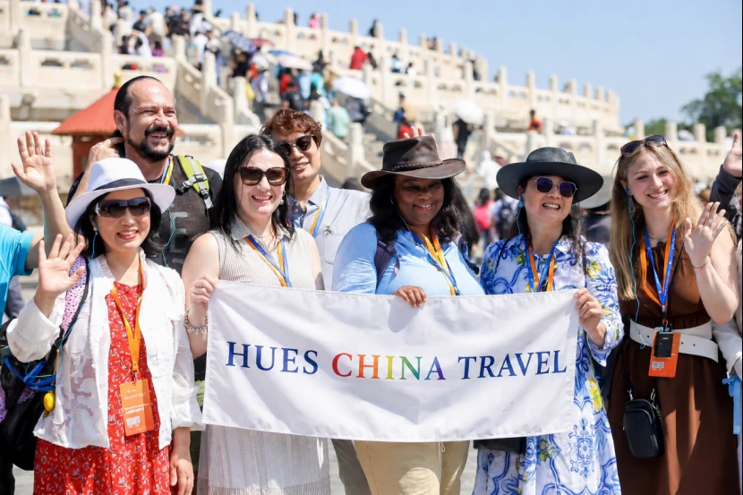 Hues China Travel group at Temple of Heaven