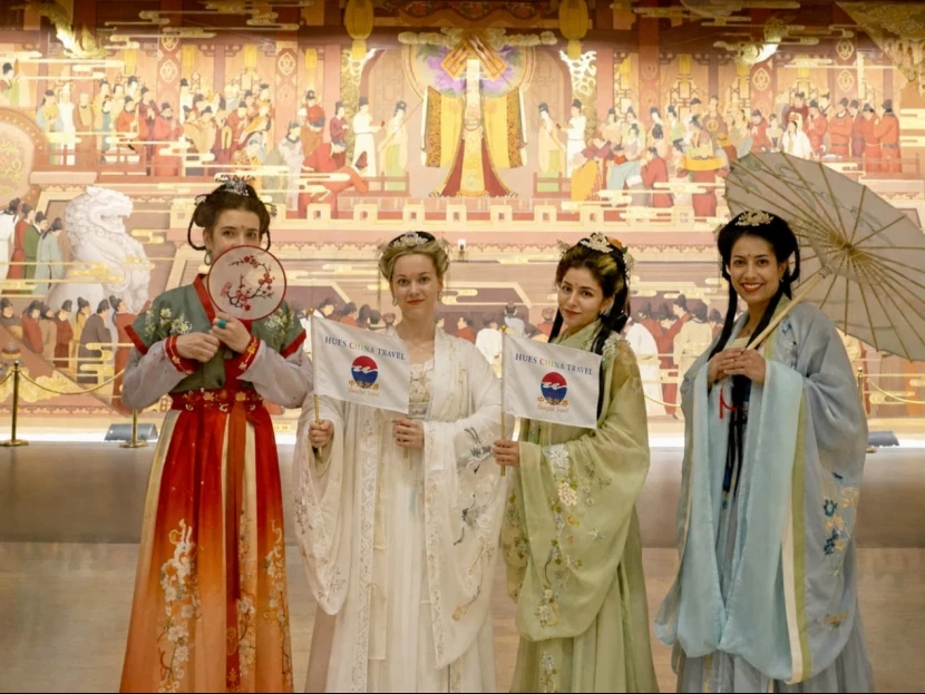 Travelers in traditional Hanfu dress
